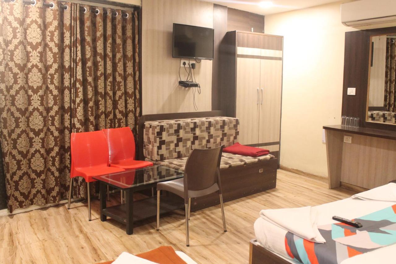 Mukesh Residency Hotel Pune Ngoại thất bức ảnh