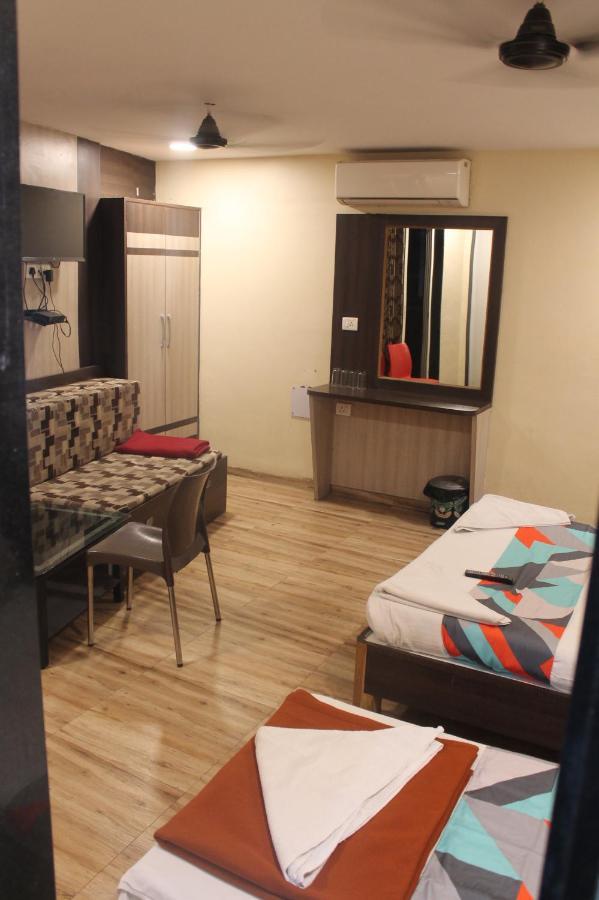 Mukesh Residency Hotel Pune Ngoại thất bức ảnh